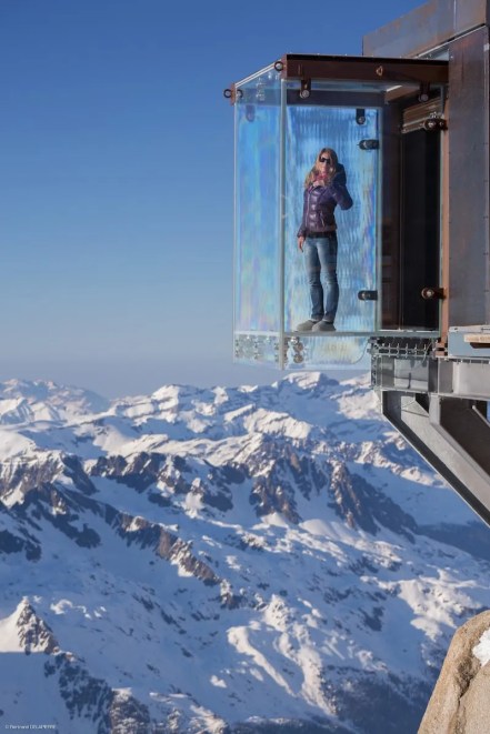 Chamonix Aiguille du Midi - Picture by B. Delapierre