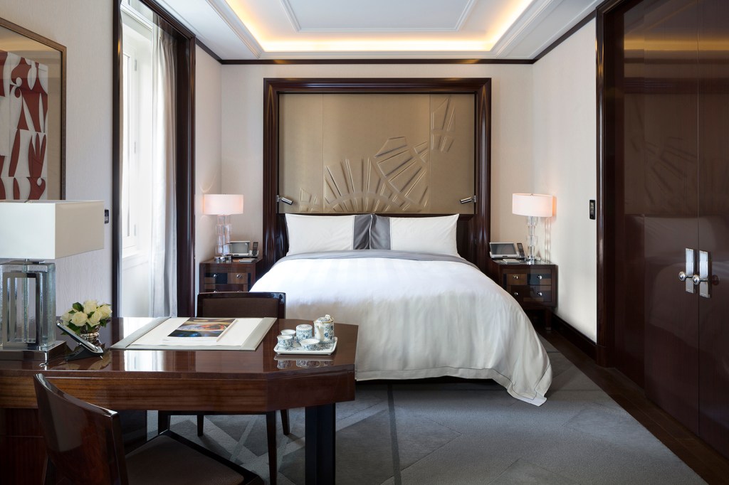 Peninsula Paris - Deluxe room