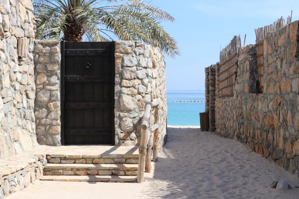 Path to beach