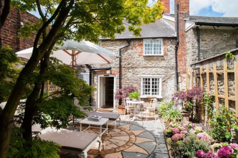 Summer Lounge Country House - Picture by petspyjamas.com