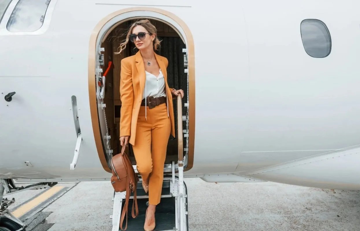 wealthy woman
